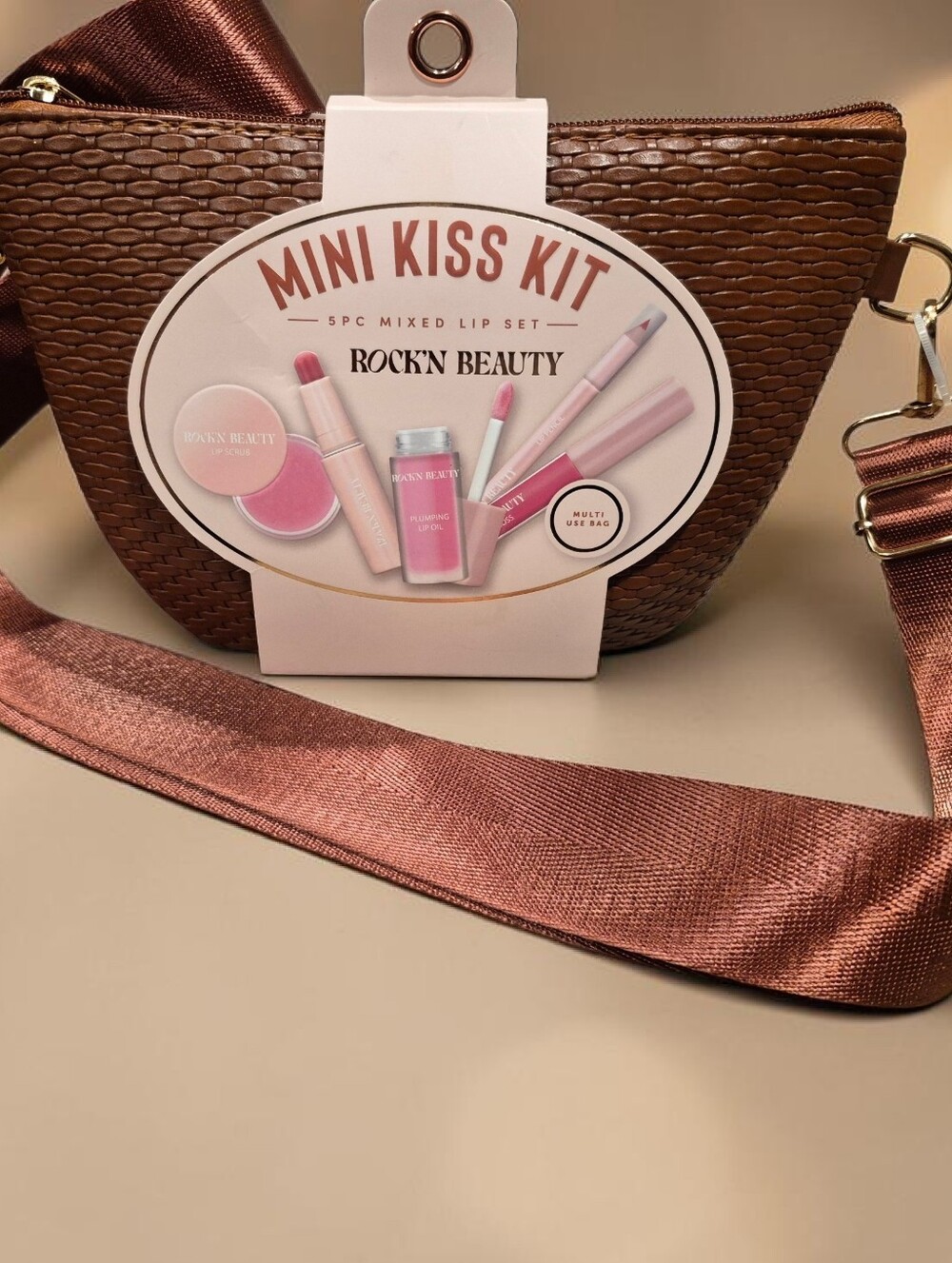 Rockin Beauty Mini Kiss Kit - 5 Piece Mixed Lip Set with Brown Woven Handbag - Picture 3 of 4
